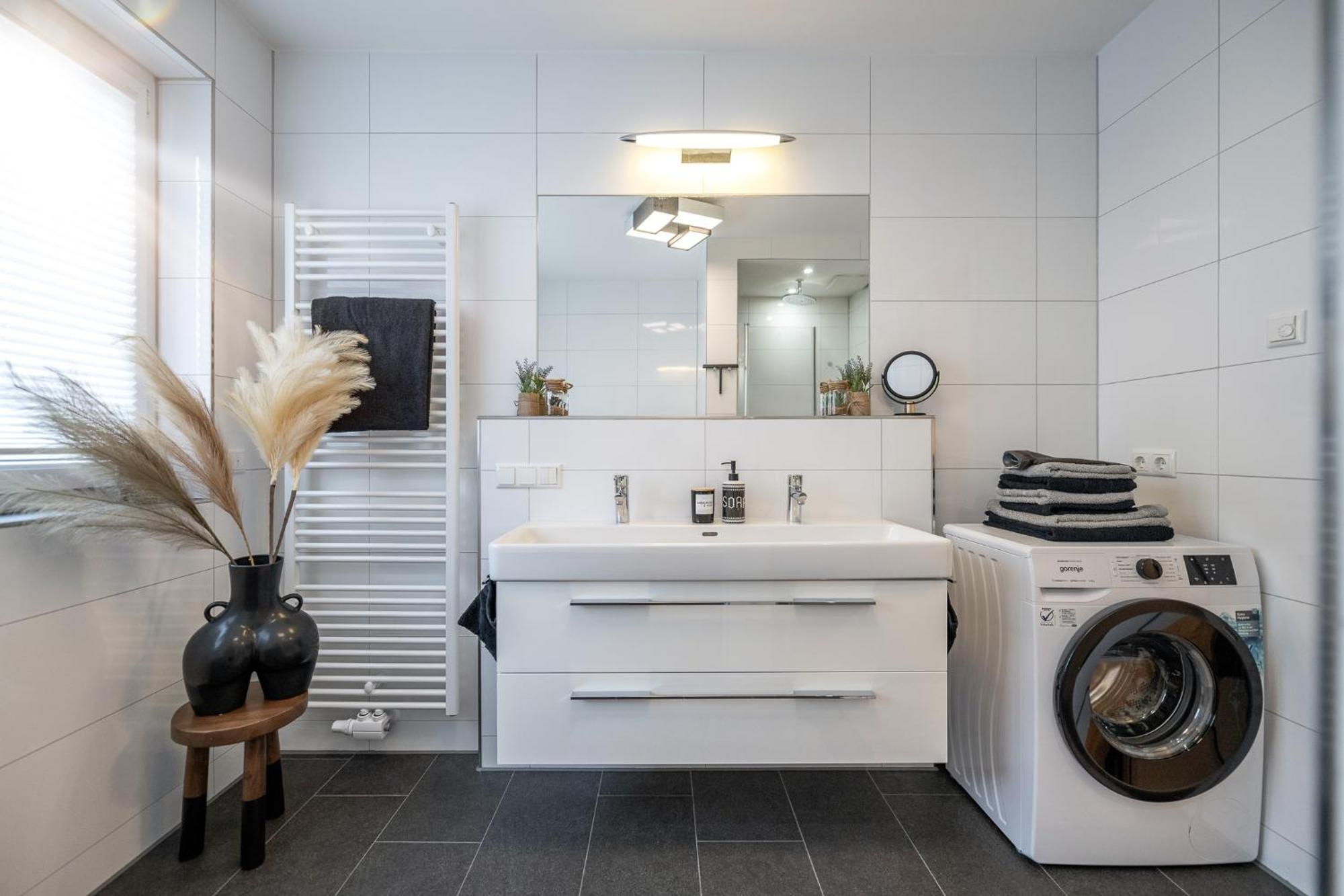Alpenflair / Luxury / 100Qm / Work / Travel / Netflix Apartment Penzberg Bagian luar foto